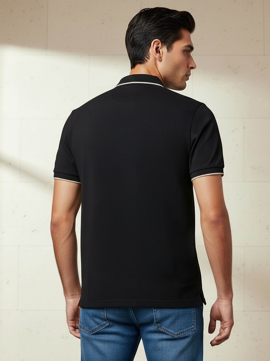 Men Short Sleeve Badge Accent Polo T-Shirt