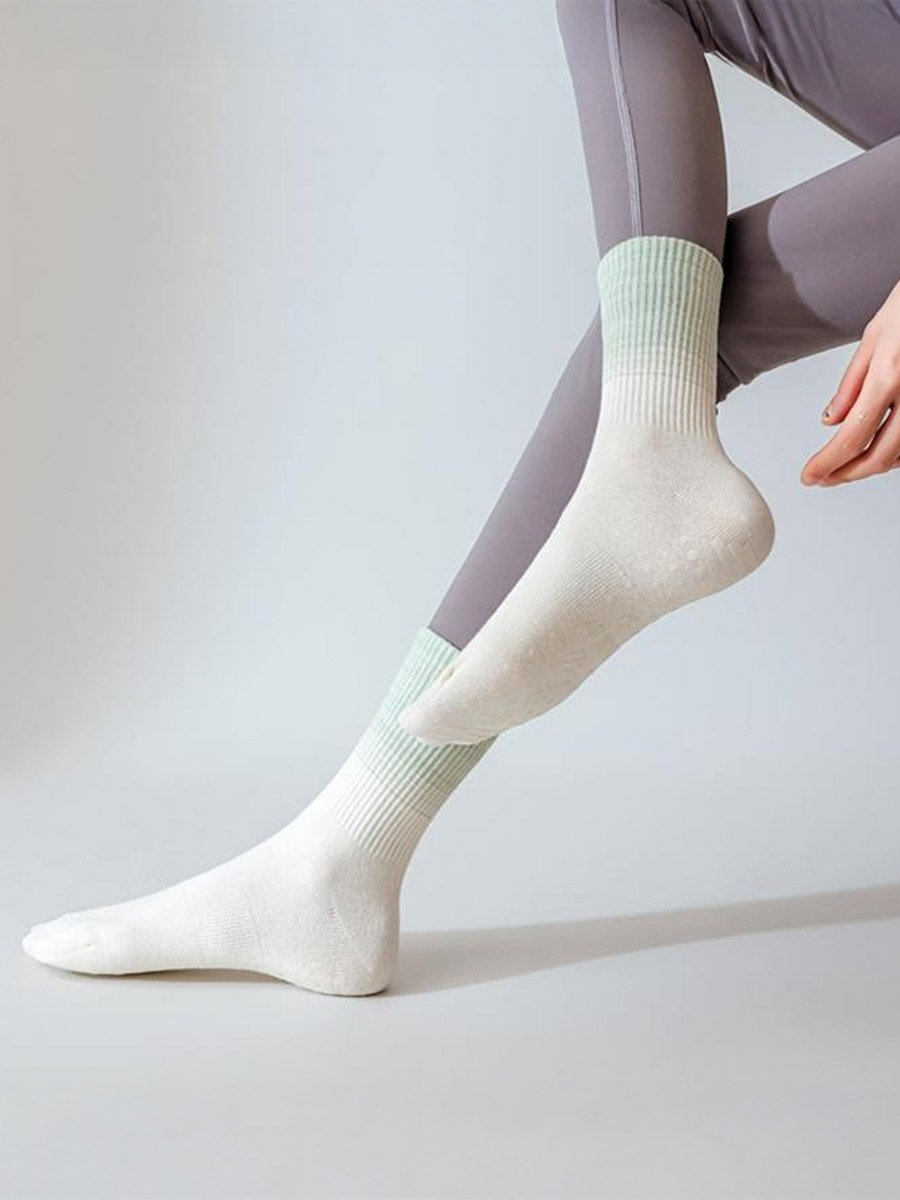 Tonal Ombre Silicon Pad Yoga Socks