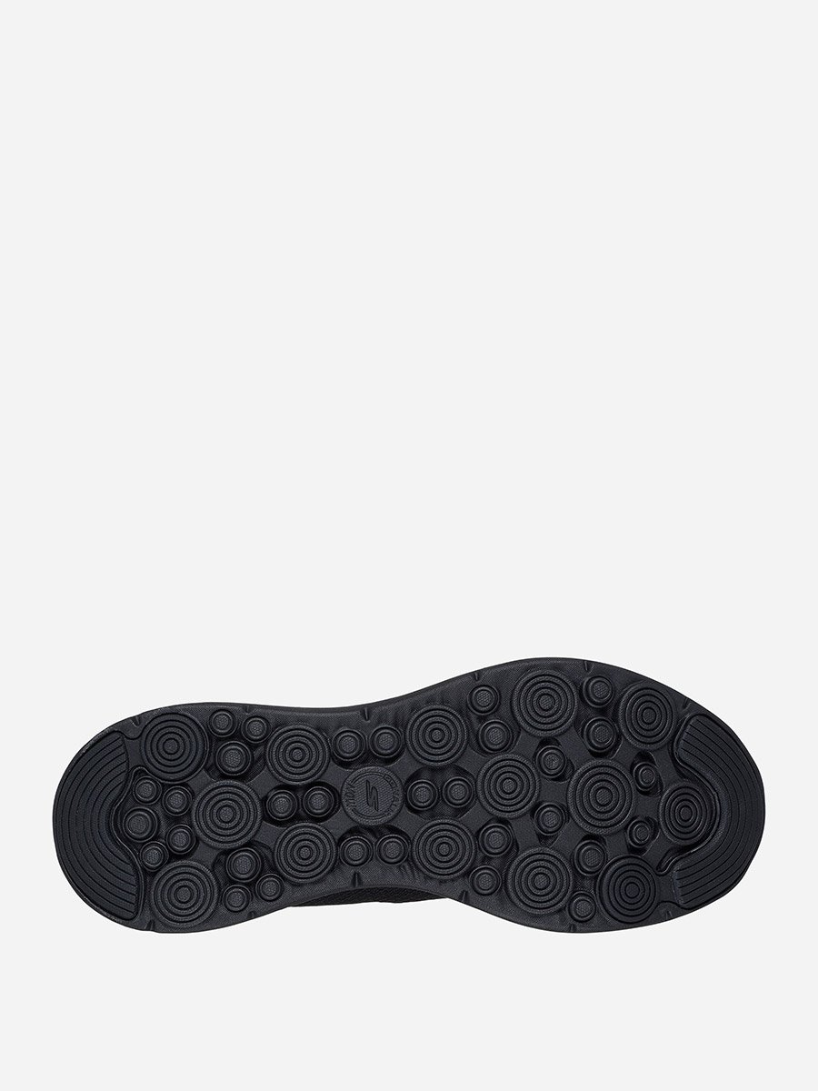 Go Walk Now Sneakers