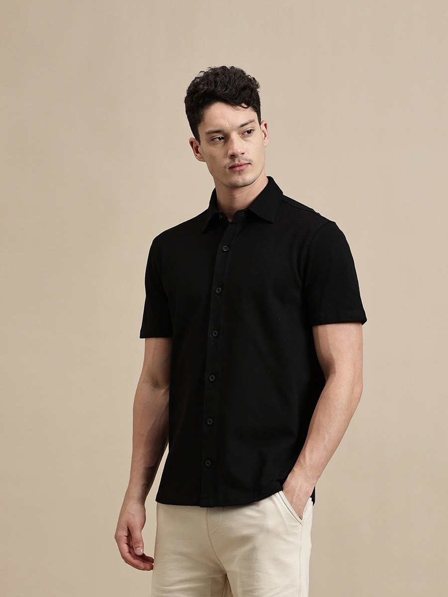 Men Black Solid Short Sleeve Regular Fit Shirt