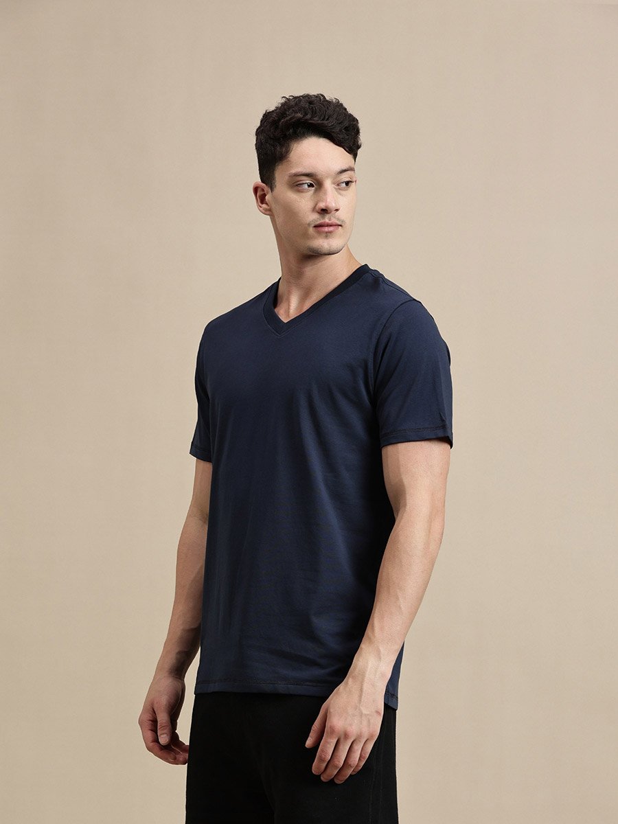 Men Navy Blue V Neck Slim Fit T-Shirt