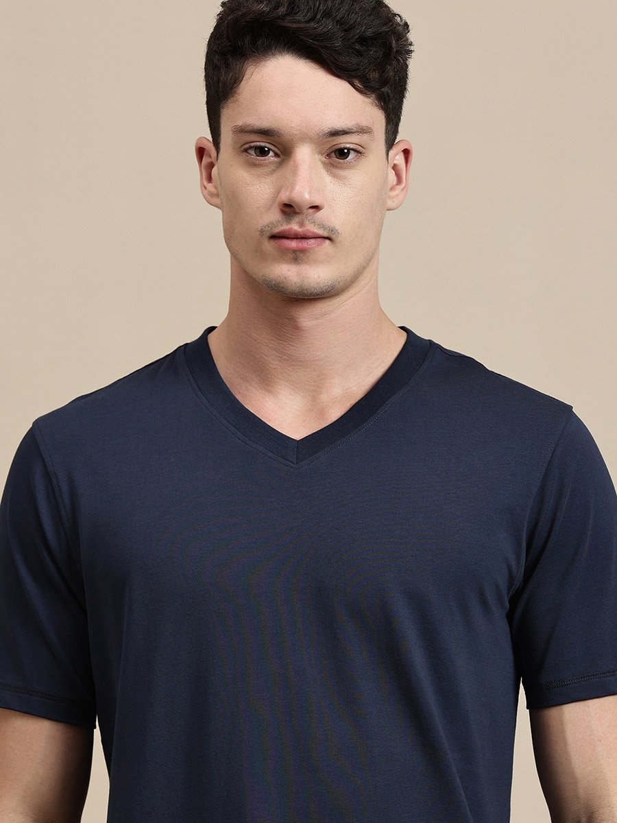 Men Navy Blue V Neck Slim Fit T-Shirt