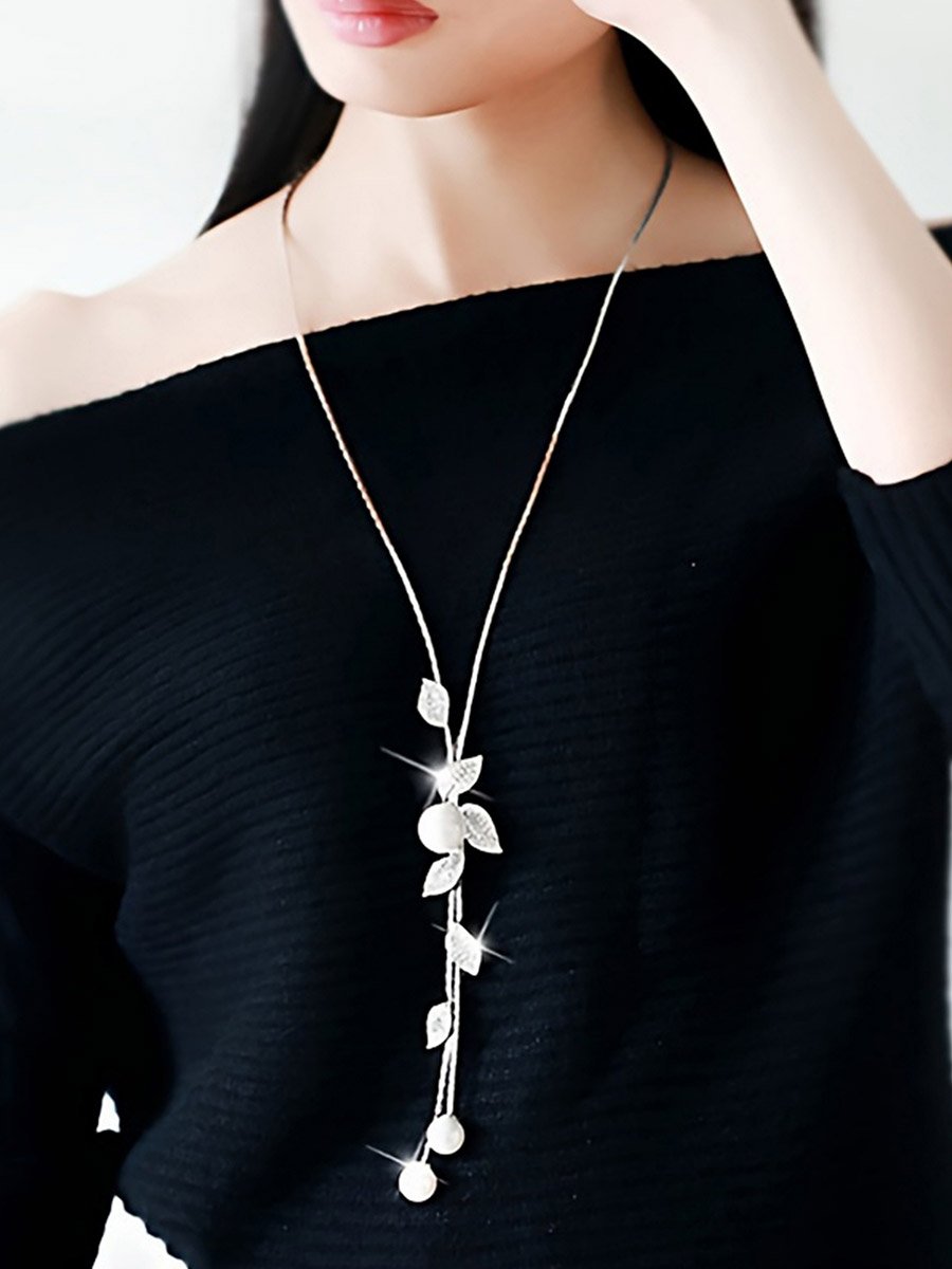 Embellished Leaf Shaped Pendant Long Necklace