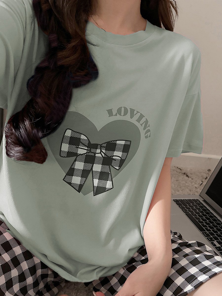Heart Print Round Neck T-Shirt and Checked Shorts Set