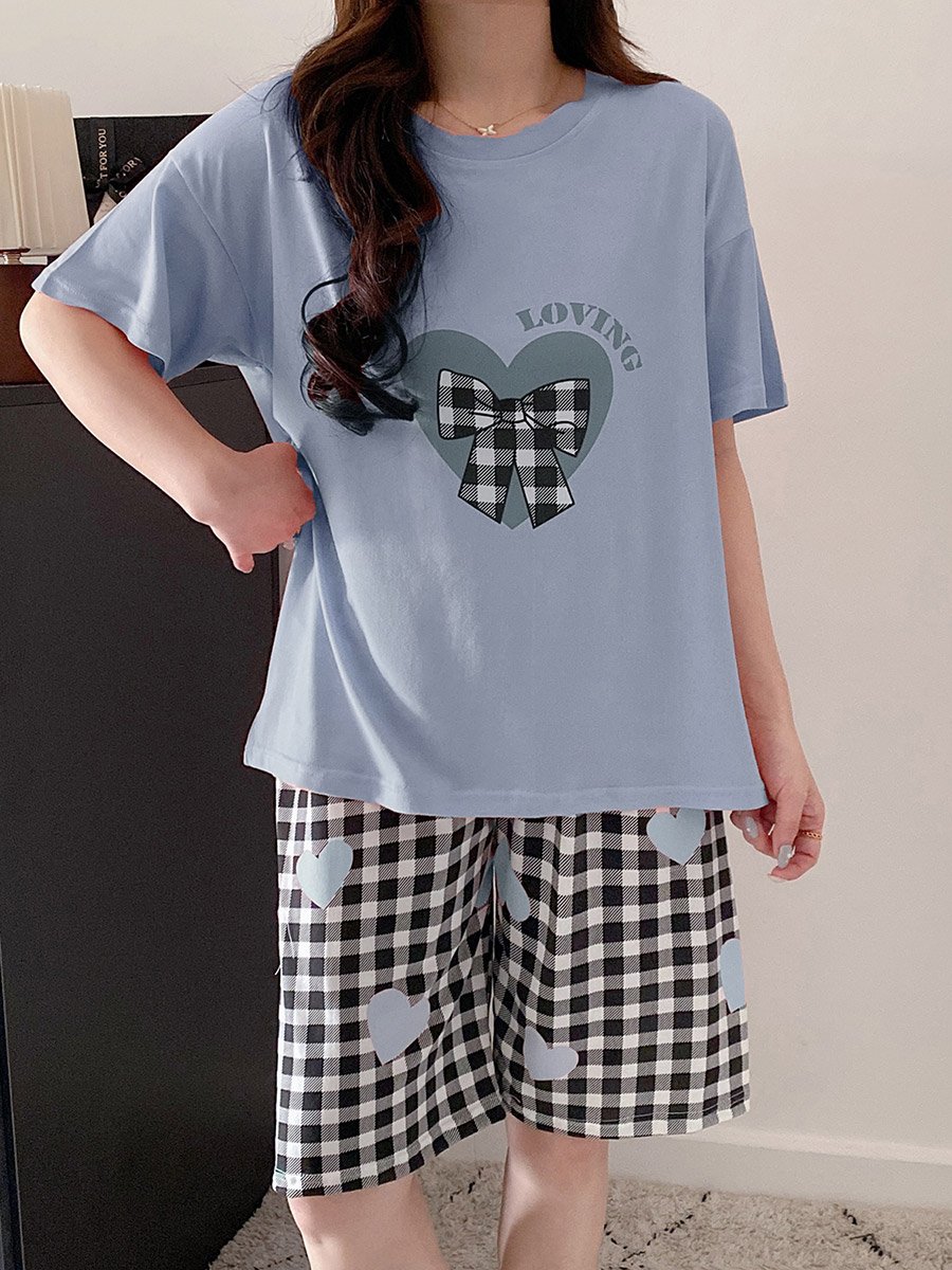 Heart Print Round Neck T-Shirt and Checked Shorts Set