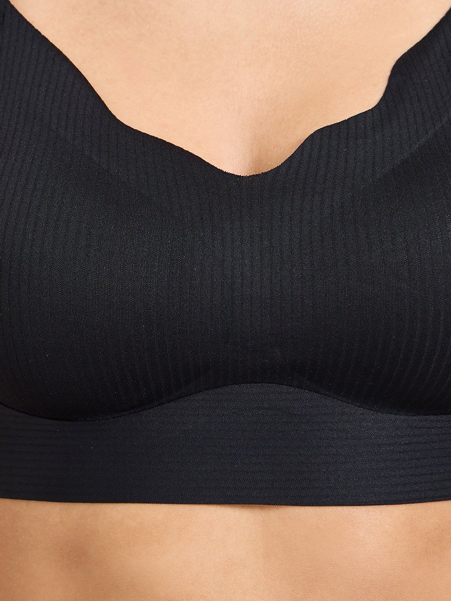 Solid Texture Padded Non Wired T-Shirt Bra
