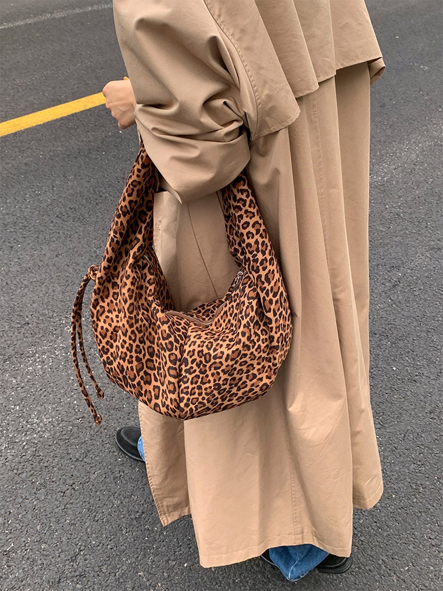 Leopard Print Zip Closure Shoulder Bag