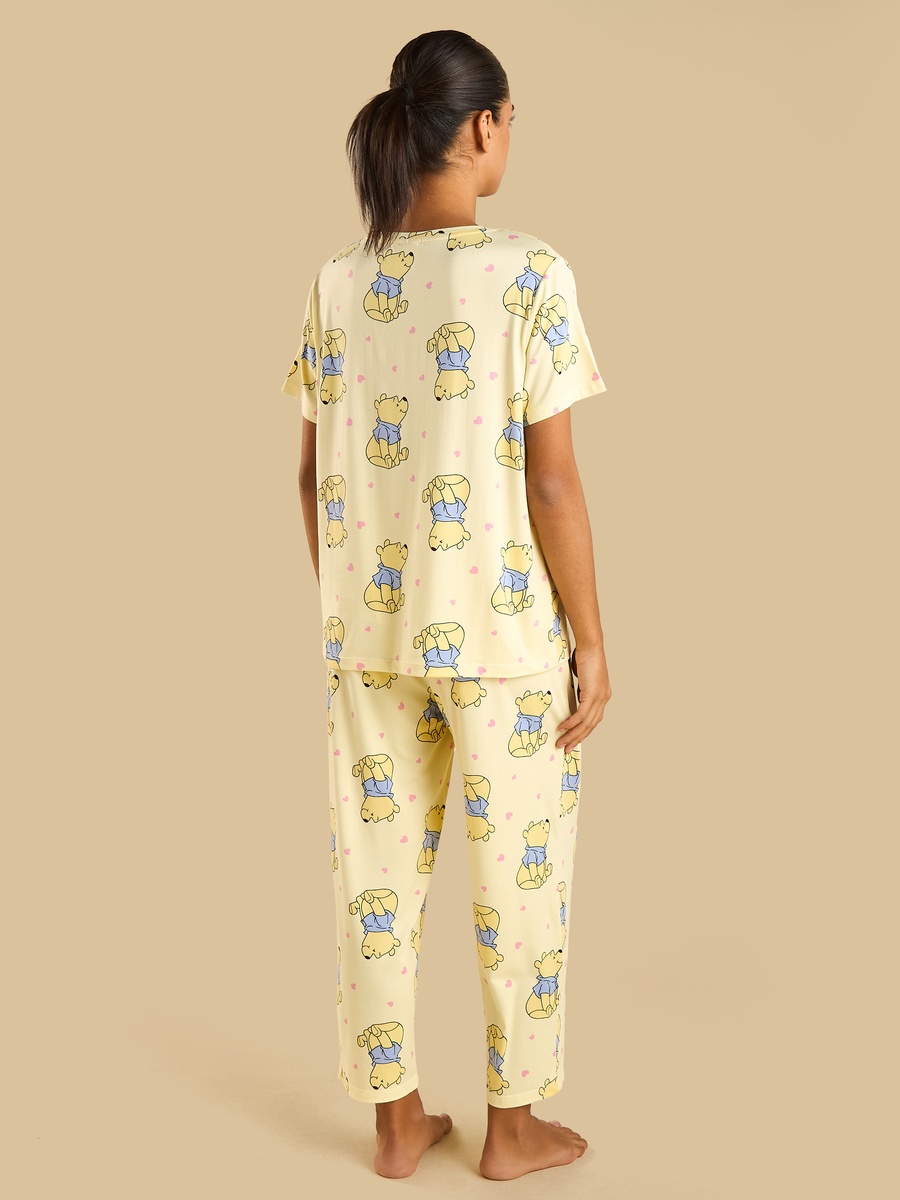 Winnie the Pooh Print Pyjama Set
