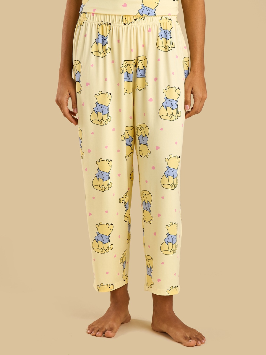 Winnie the Pooh Print Pyjama Set