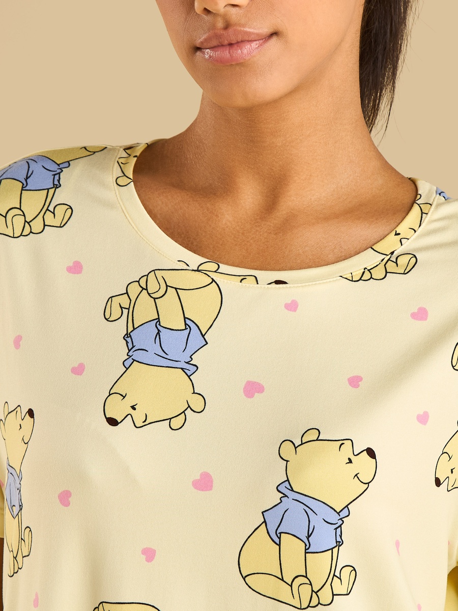 Winnie the Pooh Print Pyjama Set