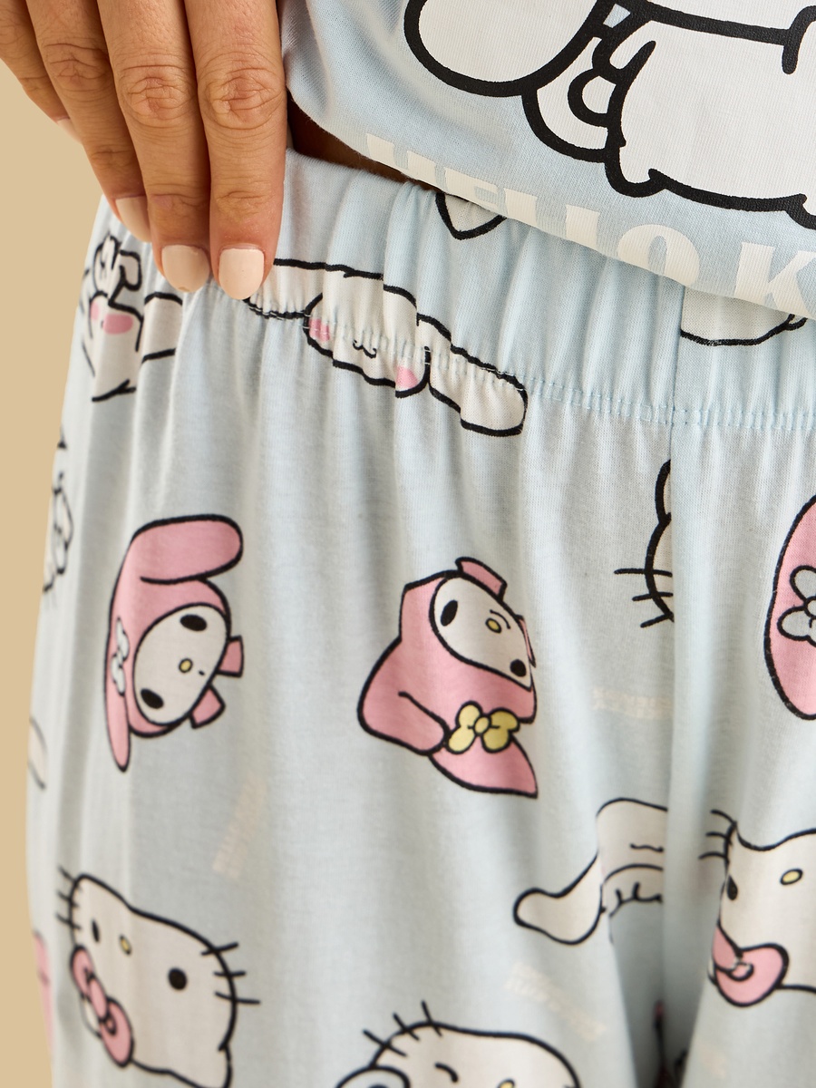 Hello Kitty and Friends Print Pyjama Set