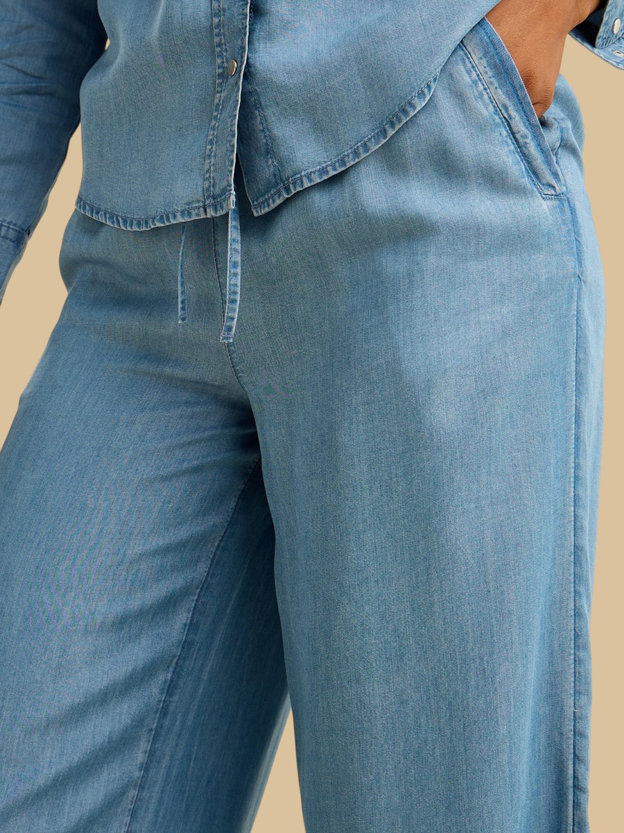 Wide Leg Jeans