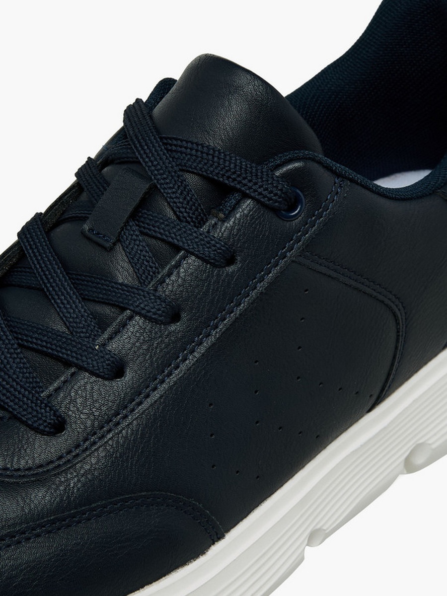 Men Lace-Up Sneakers