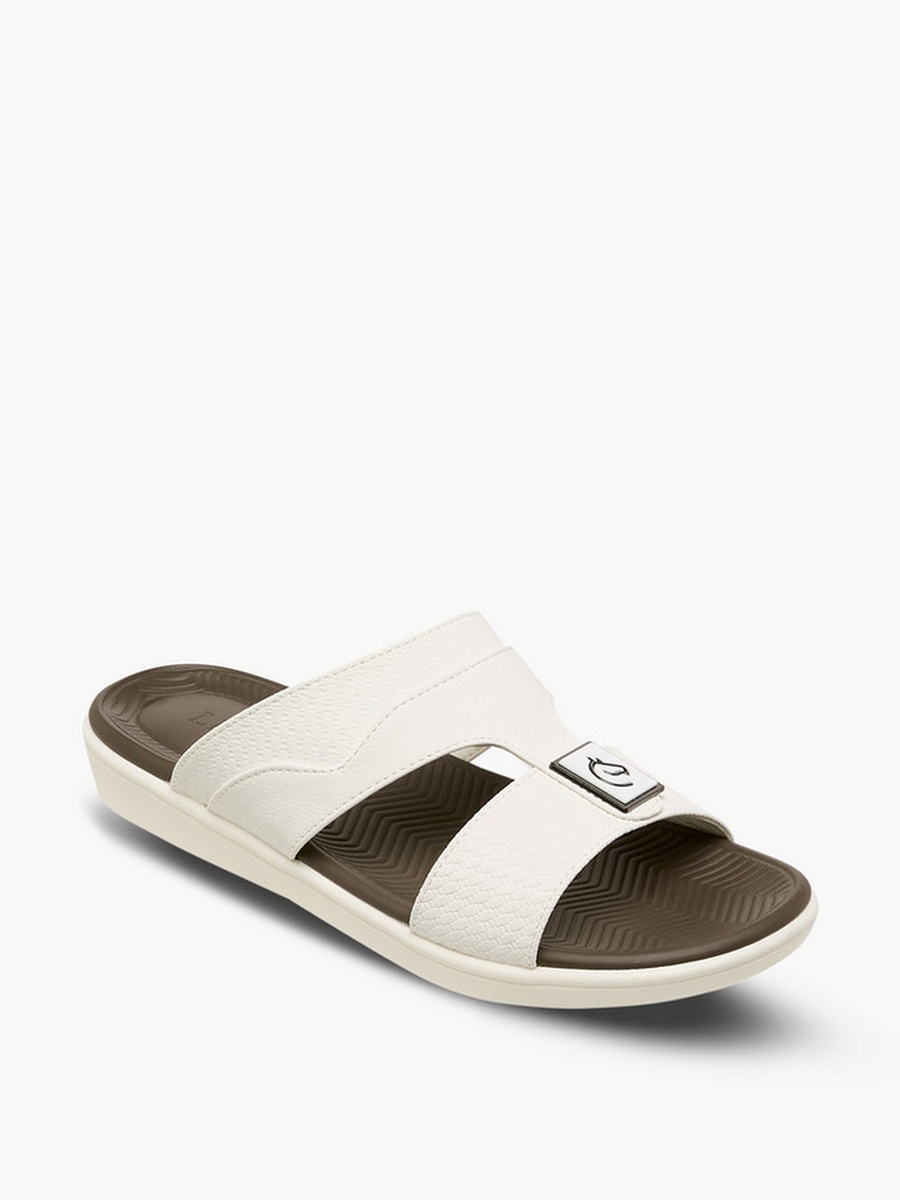 Men Textured Arabic Sandals 