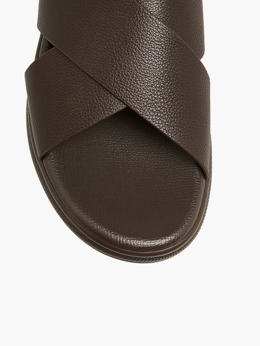 Men Solid Cross Strap Sandals
