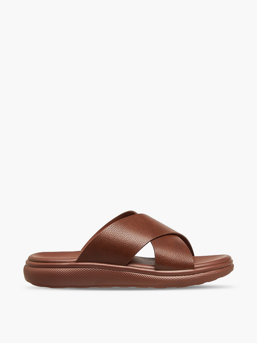 Men Solid Cross Strap Sandals