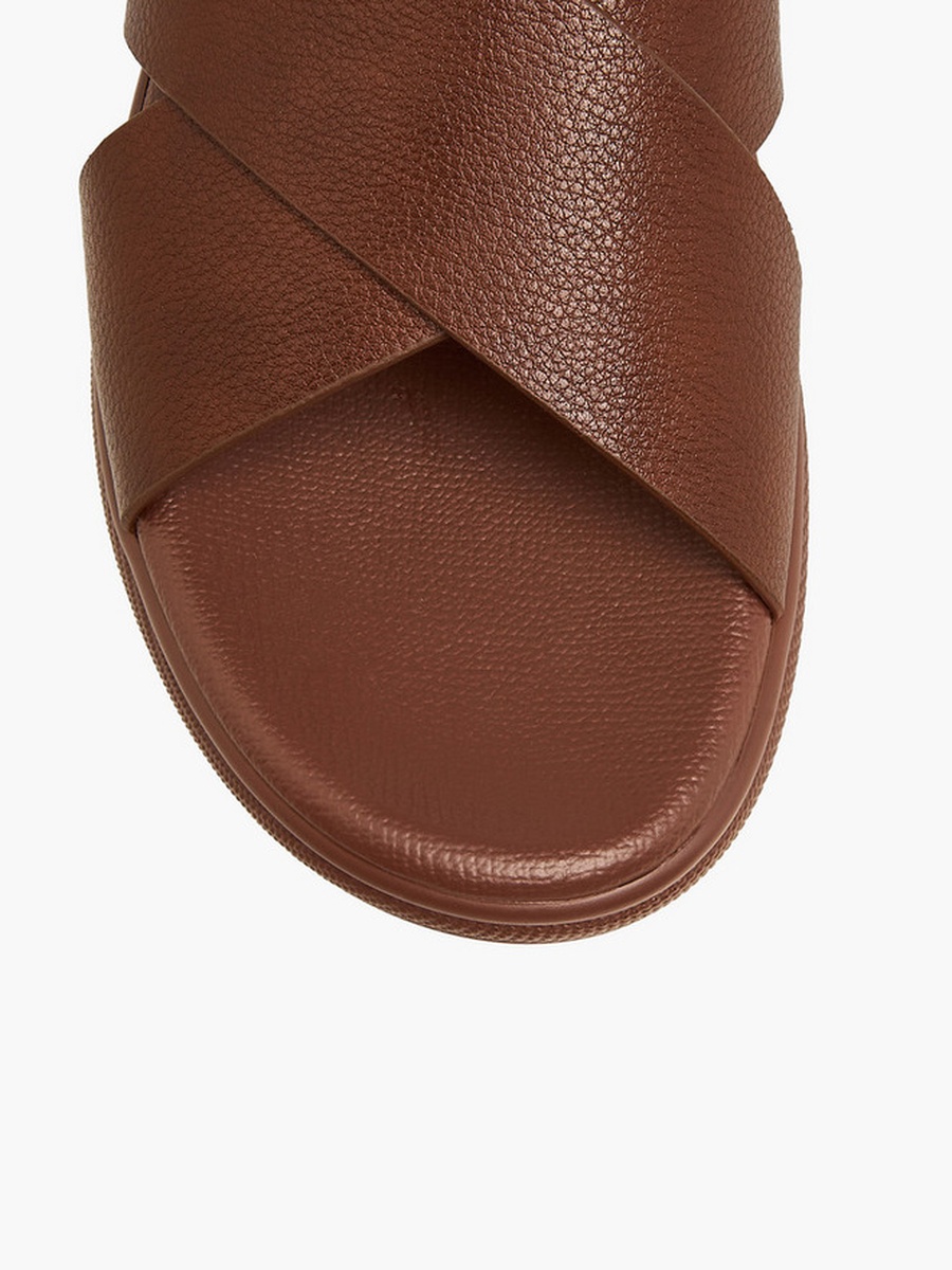 Men Solid Cross Strap Sandals