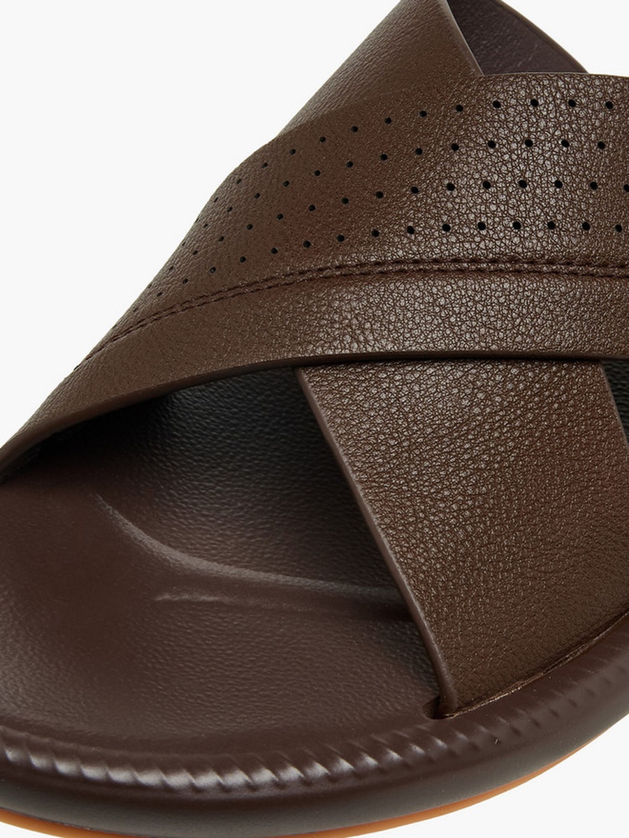 Men Cross Strap Comfort Sandals
