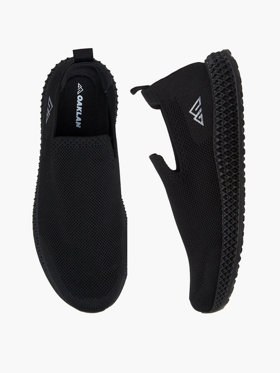 Men Slip-On Sports Shoes