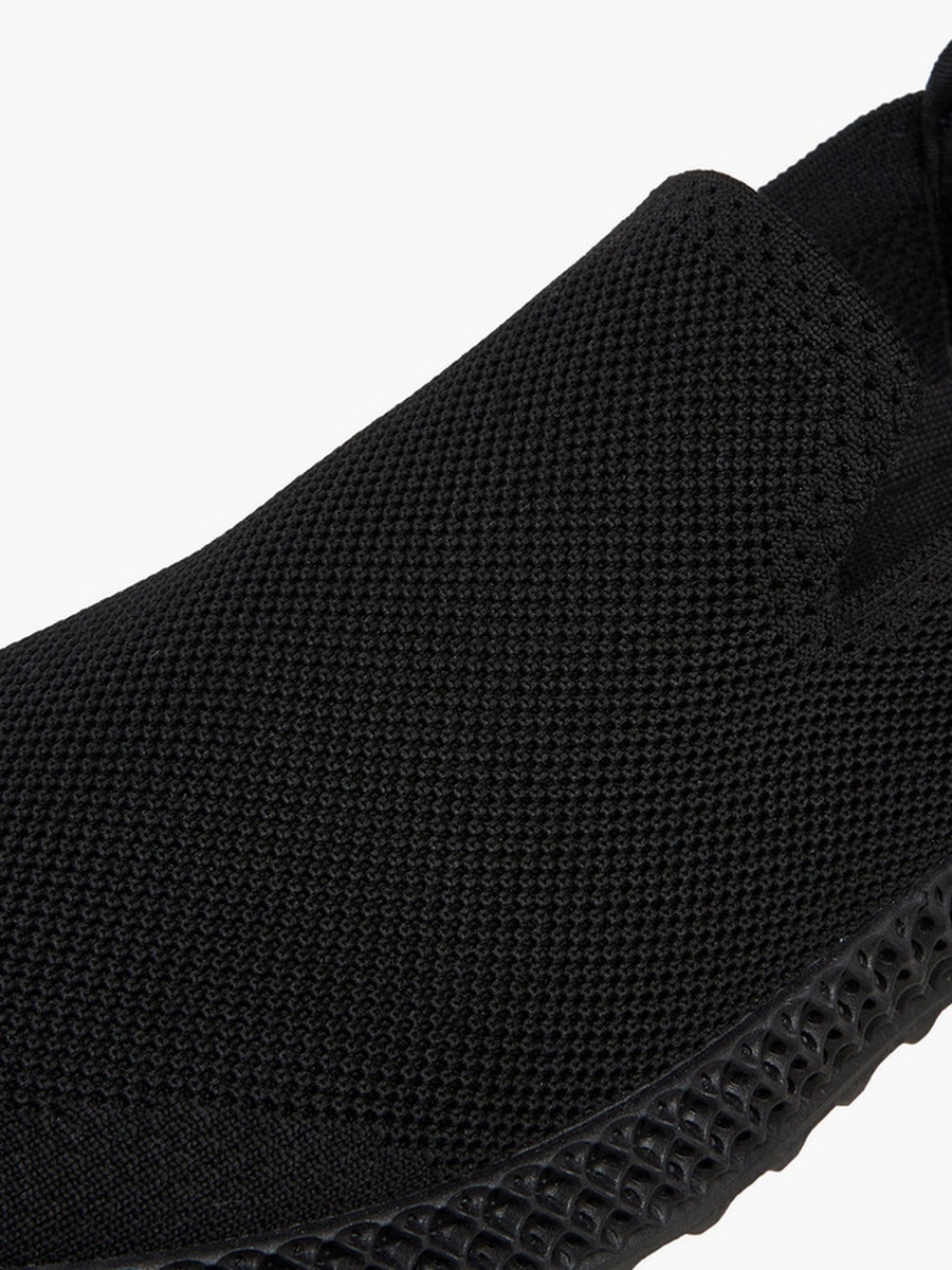 Men Slip-On Sports Shoes