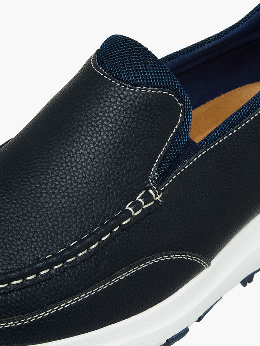 Men Textured Loafers