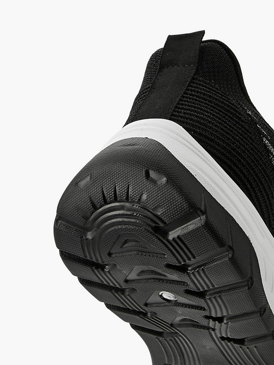 Men Lace-Up Sports Shoes
