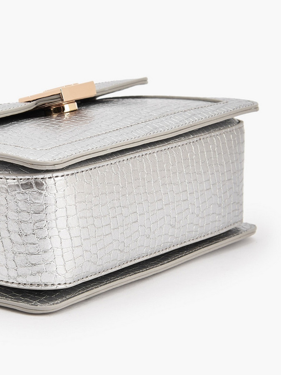 Textured Crossbody Bag with Detachable Strap 