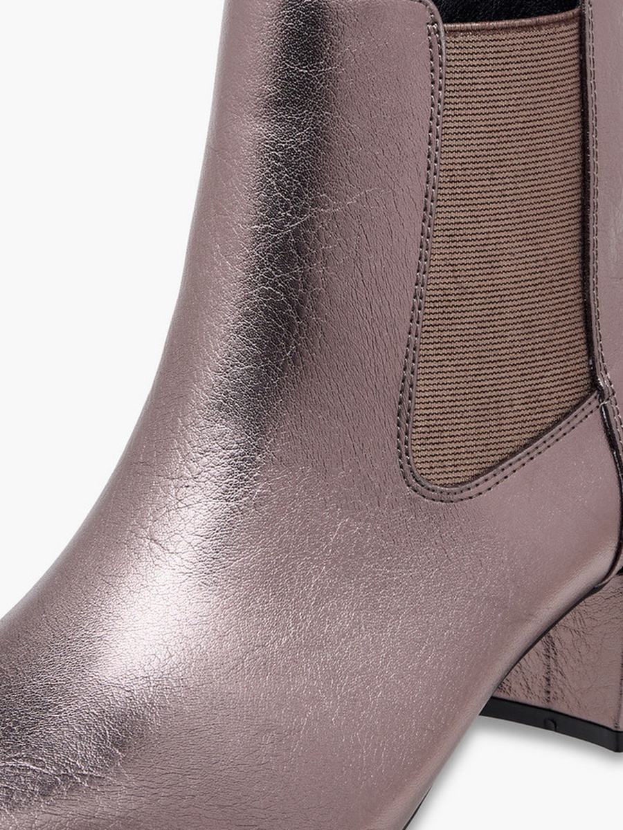 Women Block Heel Chelsea Boots