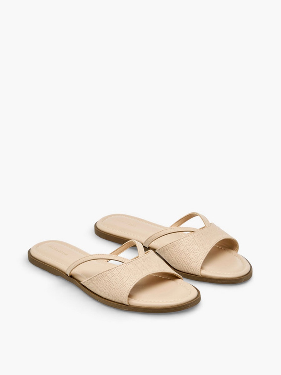Women Textured Slip-On Flat Sandals