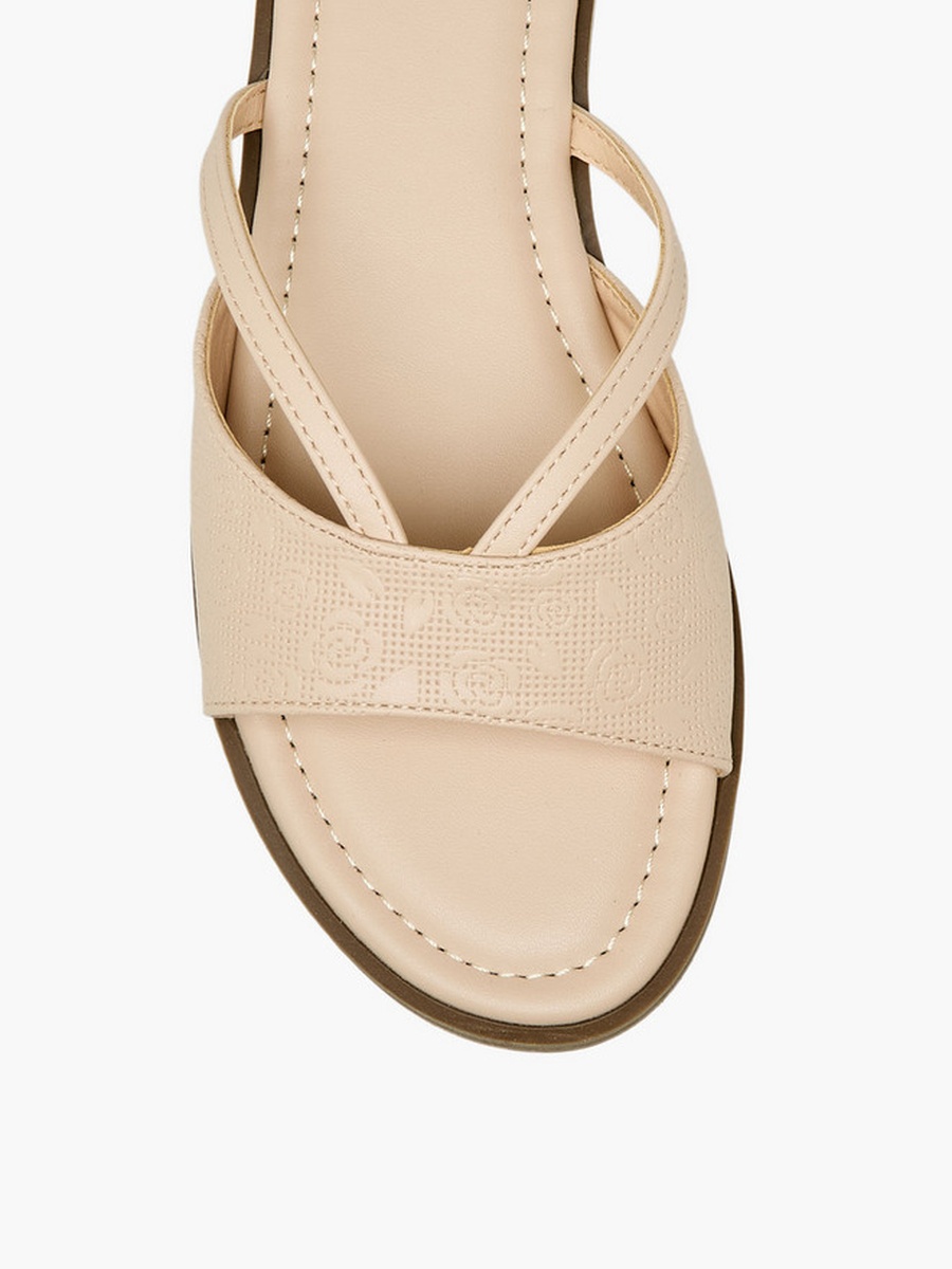 Women Textured Slip-On Flat Sandals