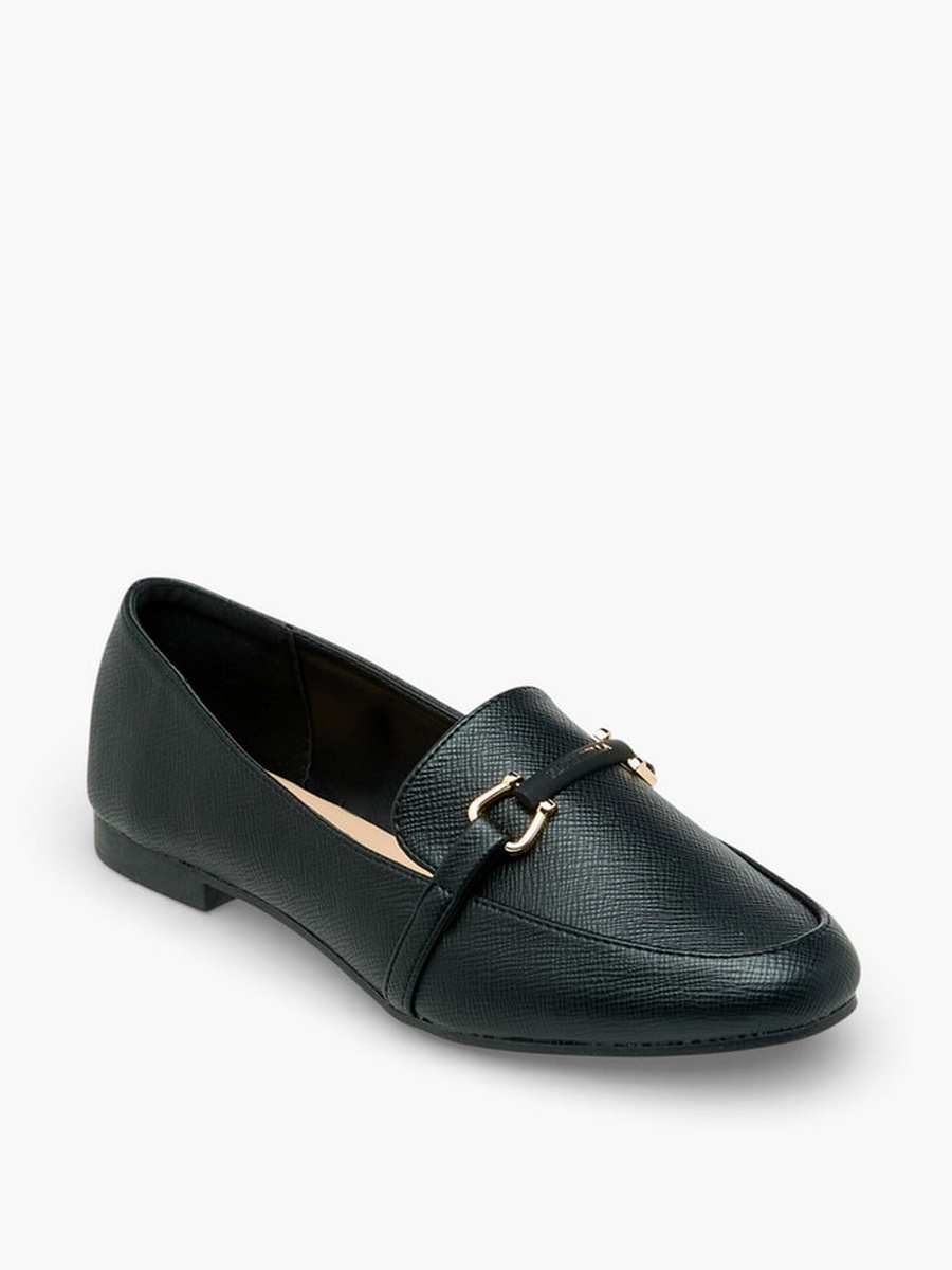 Women Textured Loafers