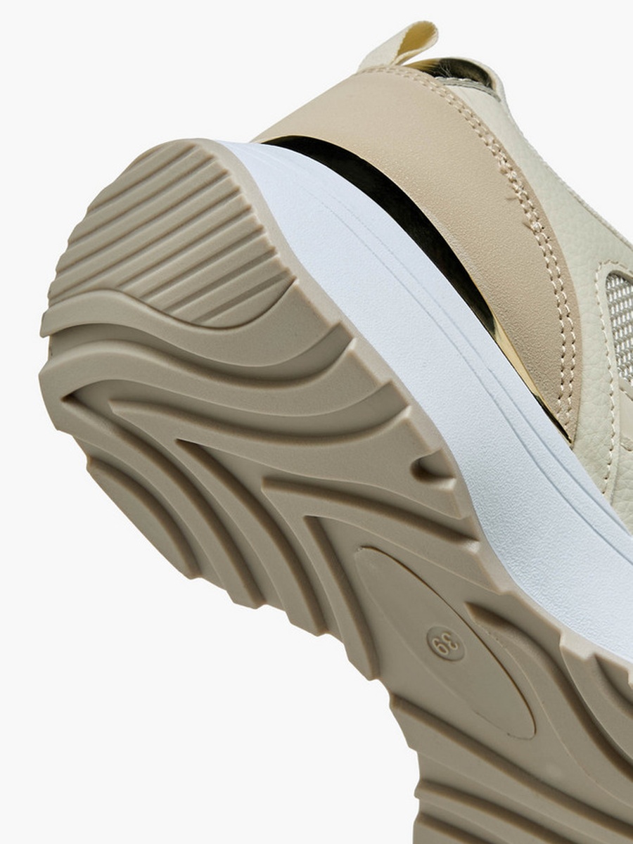 Women Lace-Up Sneakers