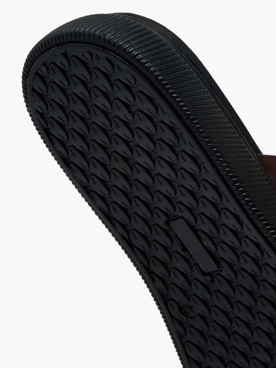 Men Leather Cross Strap Sandals