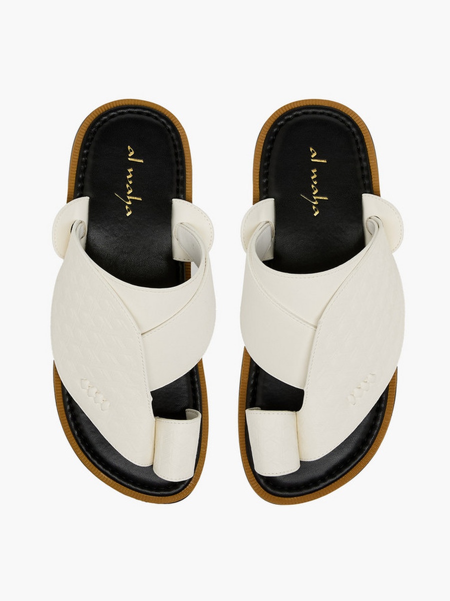 Men Textured Arabic Sandals 
