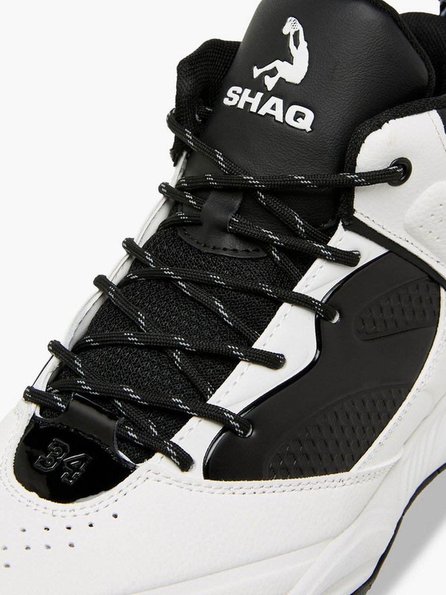 Men Lace-Up Basketball Shoes