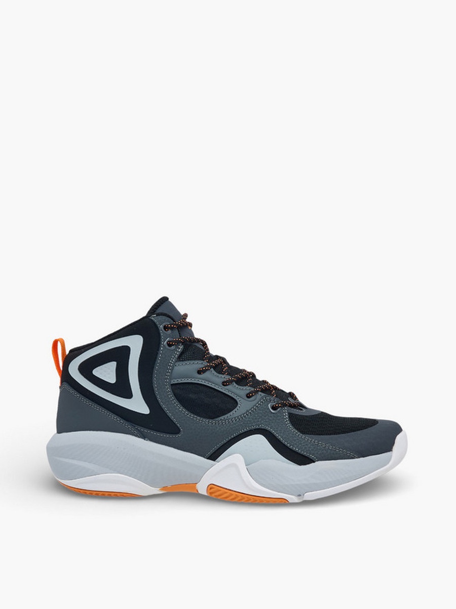 Men Lace-Up Basketball Shoes