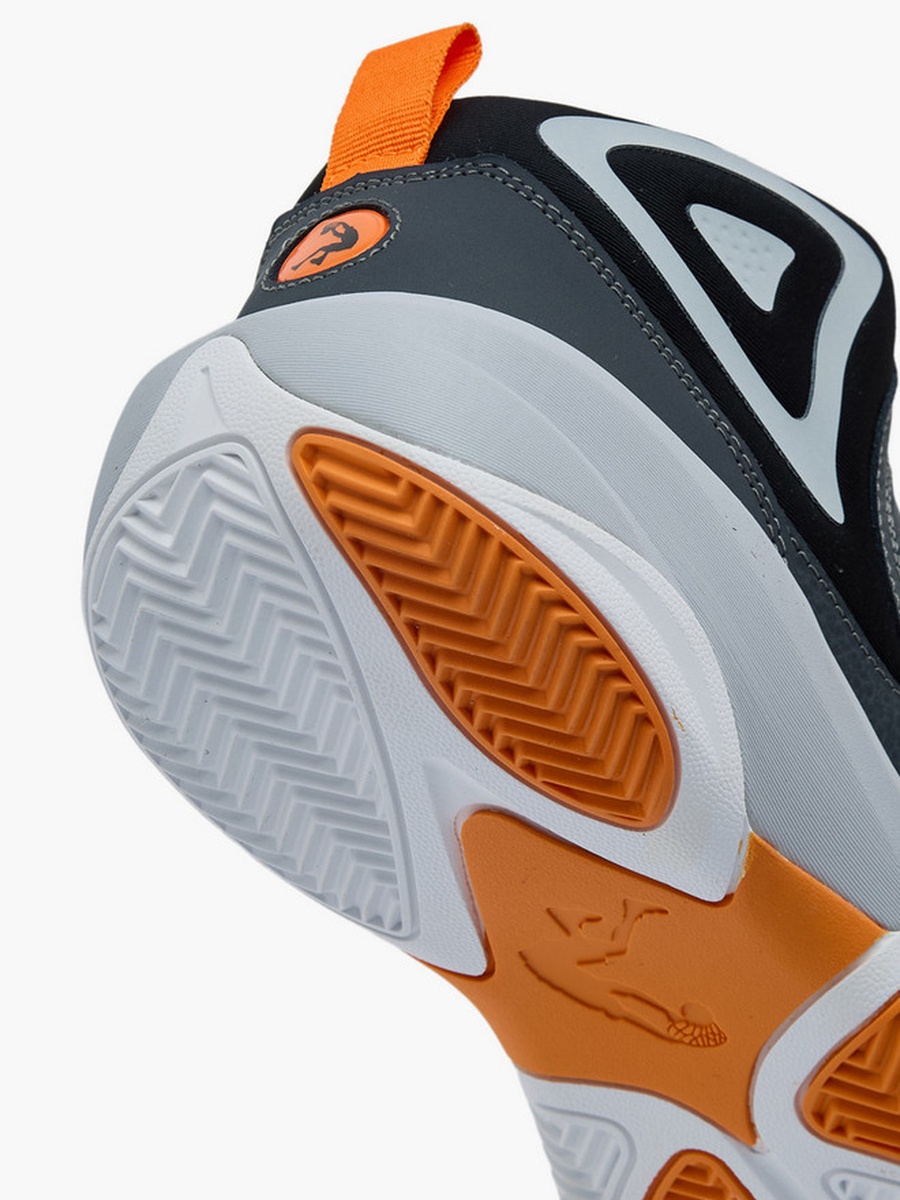 Men Lace-Up Basketball Shoes