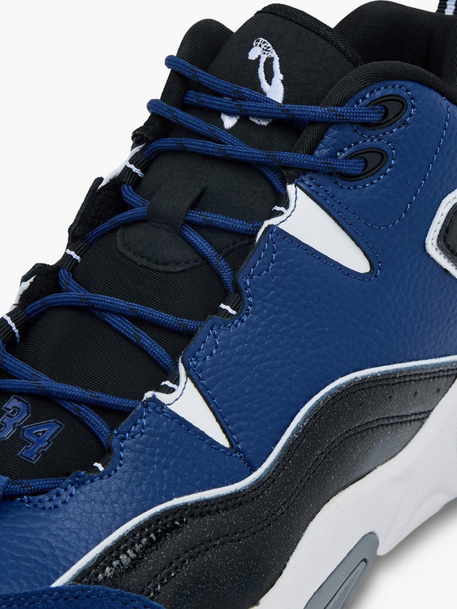 Men Lace-Up Basketball Shoes