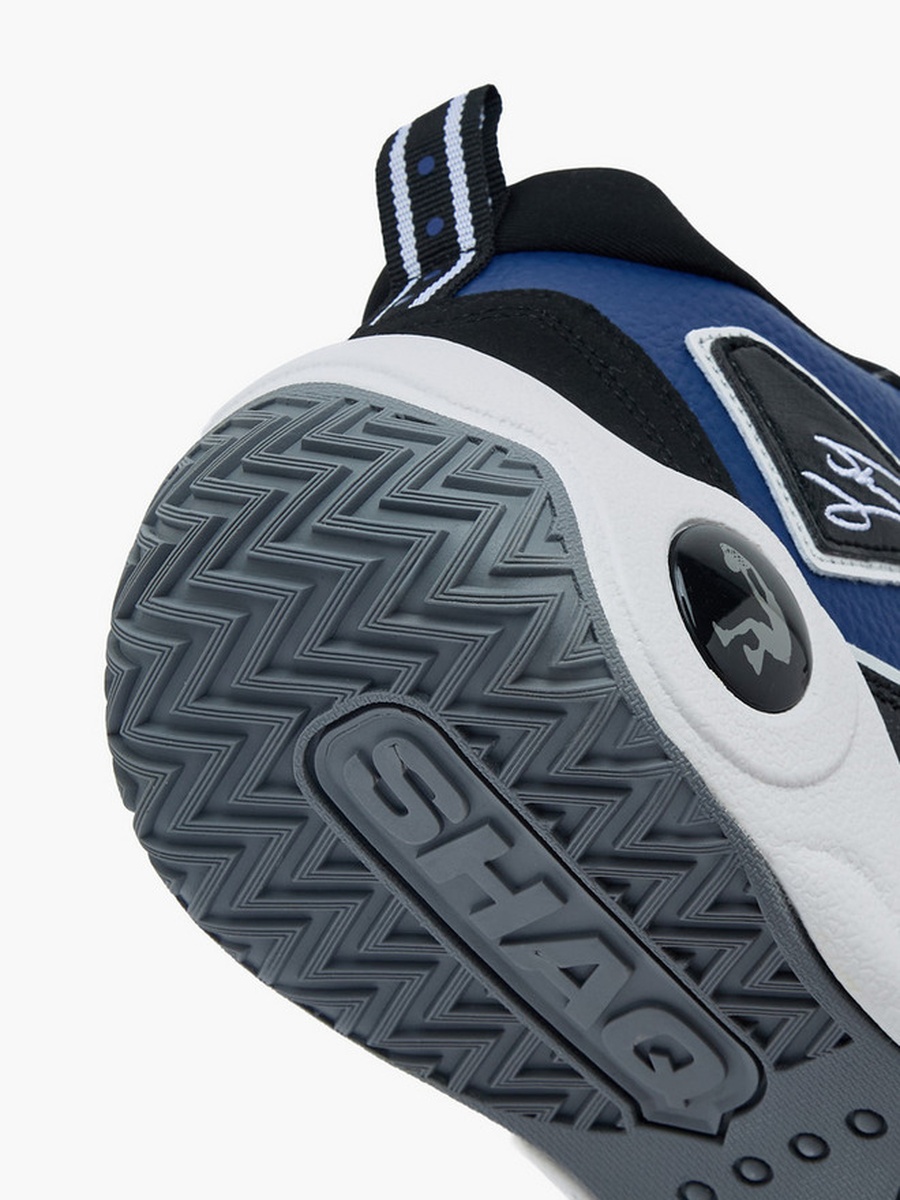 Men Lace-Up Basketball Shoes