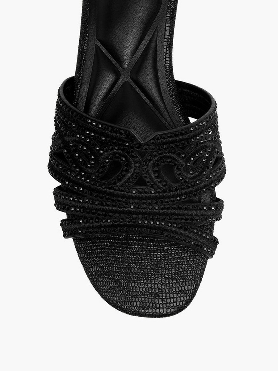 Women Embellished Slip-On Sandals 