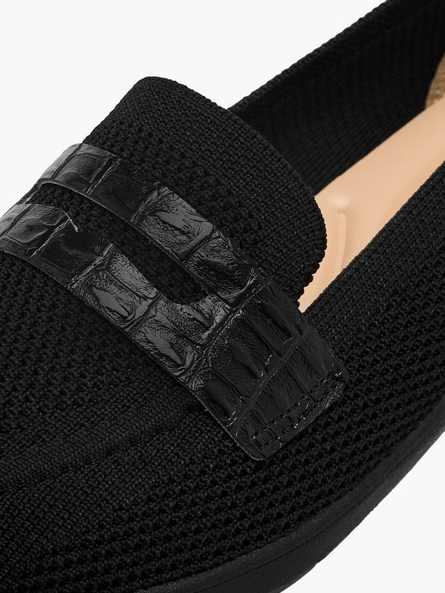 Women Flyknit Textured Loafers