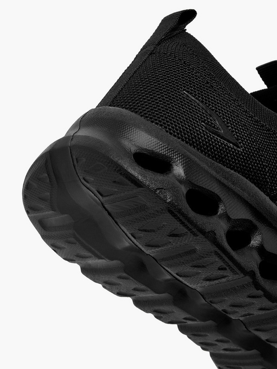 Women Slip-On Sports Shoes