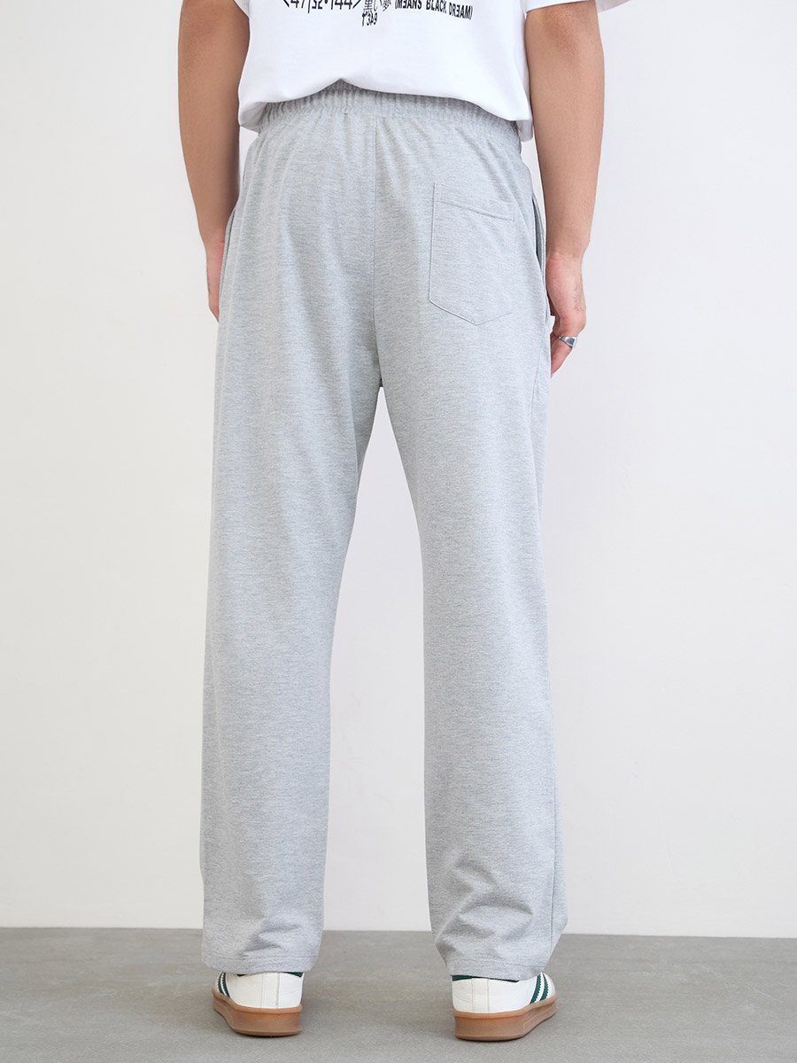 Men HD Printed Oversized Joggers with Patch Pocket