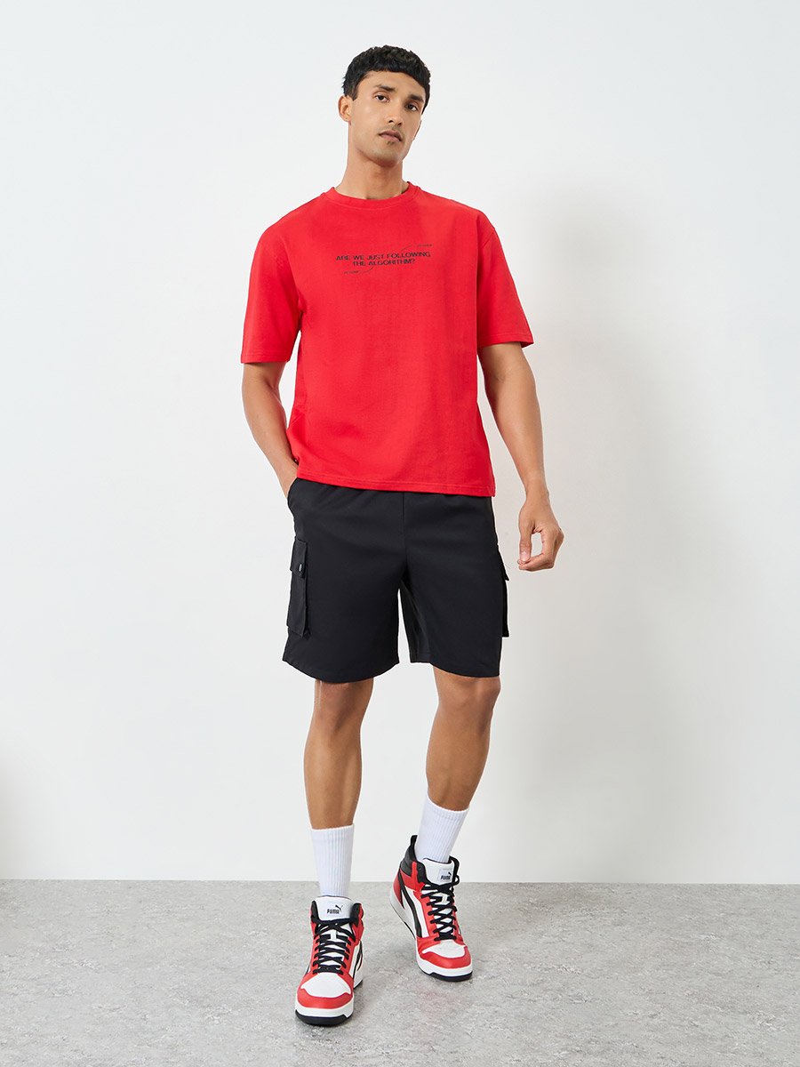 Men Black Solid Pocket Detail Shorts