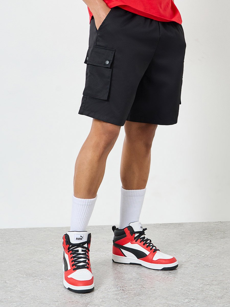 Men Black Solid Pocket Detail Shorts