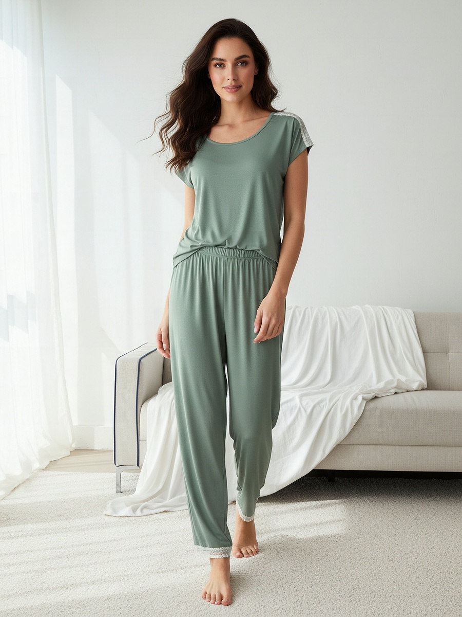 Pyjama Set with Top and Bottom