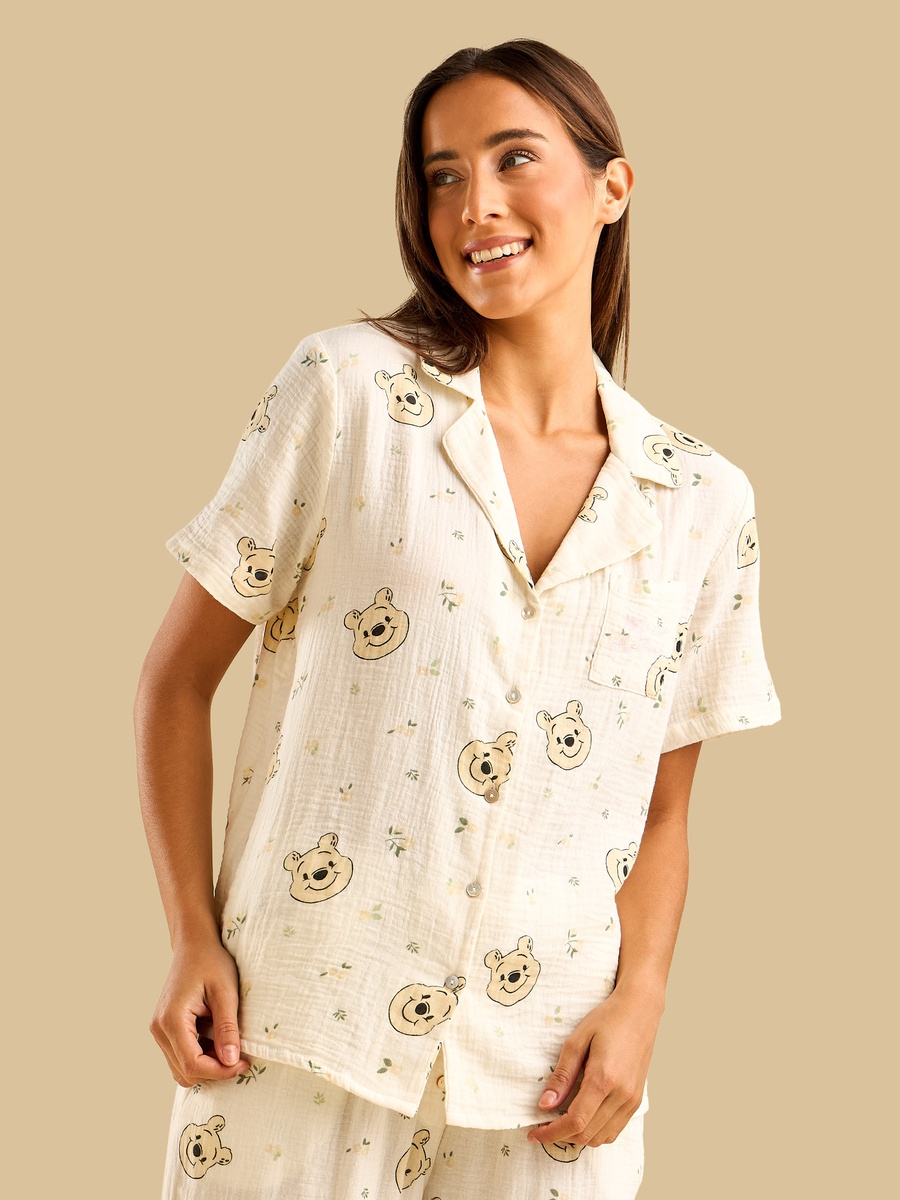 Winnie the Pooh Print Cotton Pyjama Set