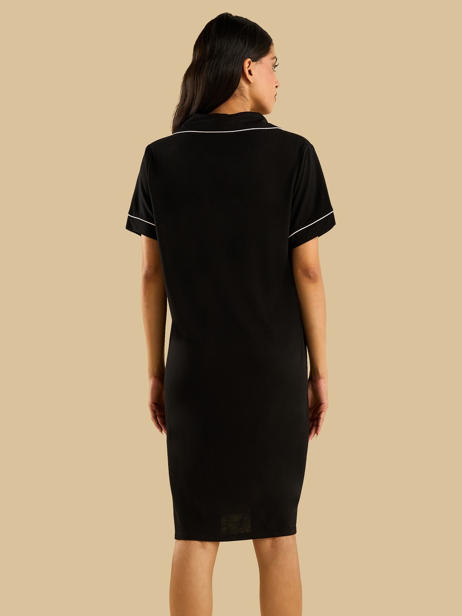 Contrast Piping Accent Sleepshirt