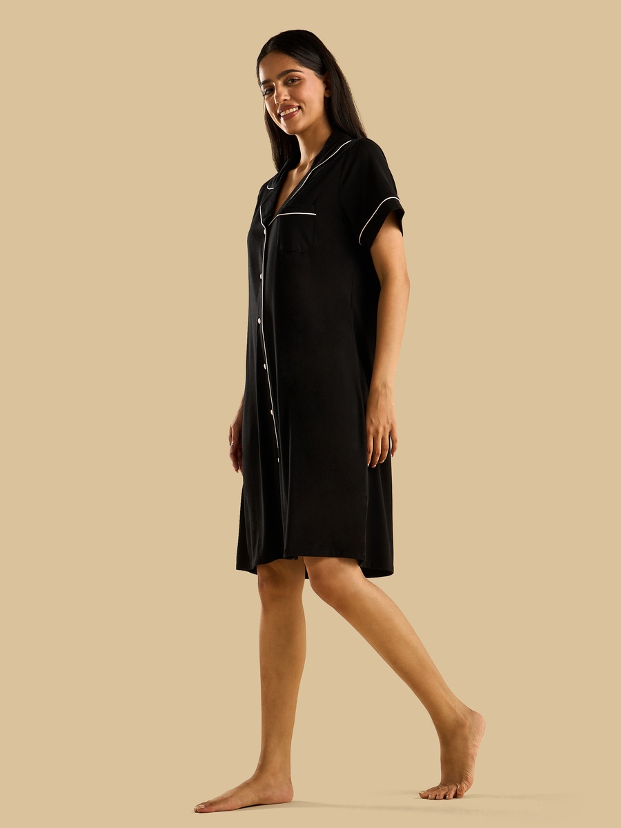 Contrast Piping Accent Sleepshirt
