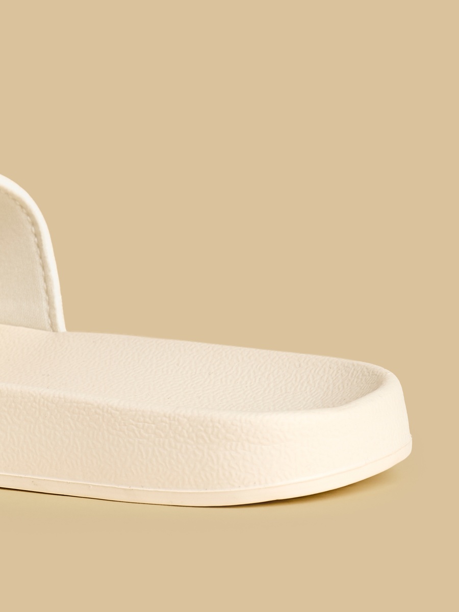 Embellished Beach Slippers